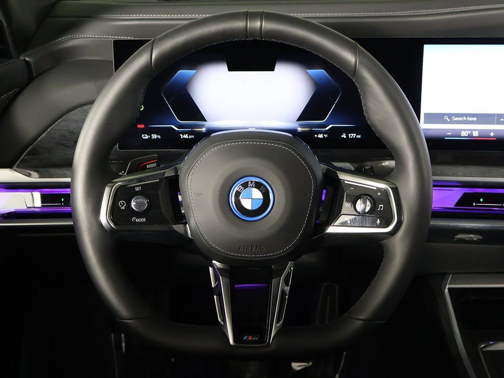 Used 2025 BMW i7 xDrive60 w/ Premium Package image 42