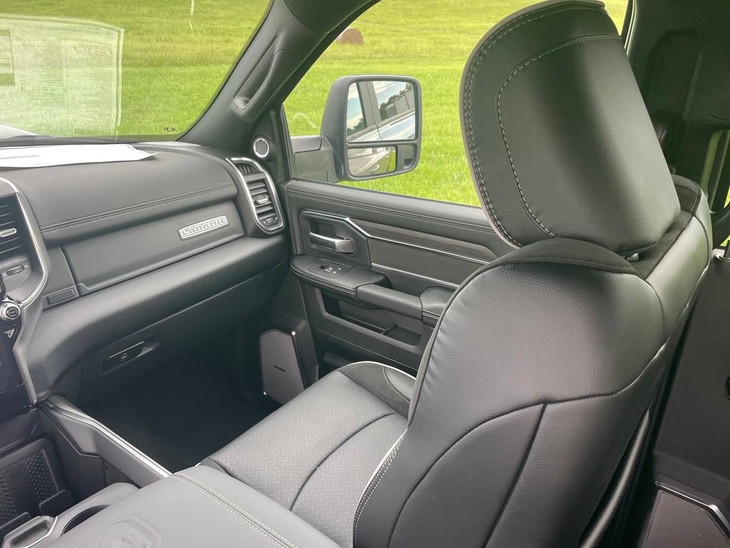 New 2026 RAM 2500 Laramie AWD/4WD image 22