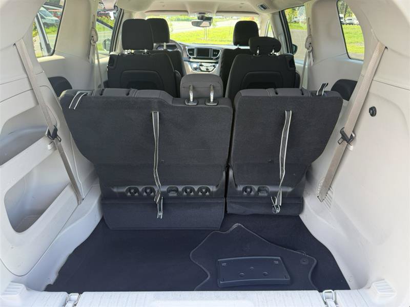 Used 2024 Chrysler Voyager LX FWD image 15