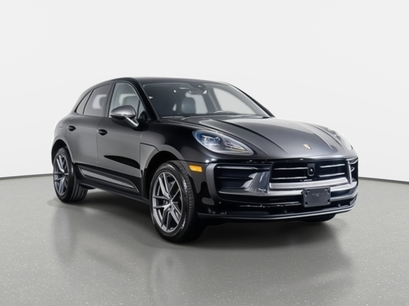 Used 2025 Porsche Macan Turbo AWD/4WD image 4