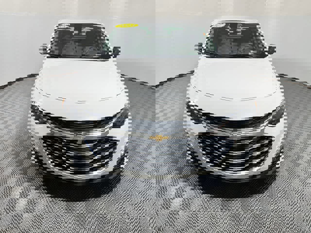 Used 2023 Chevrolet Malibu LS image 3