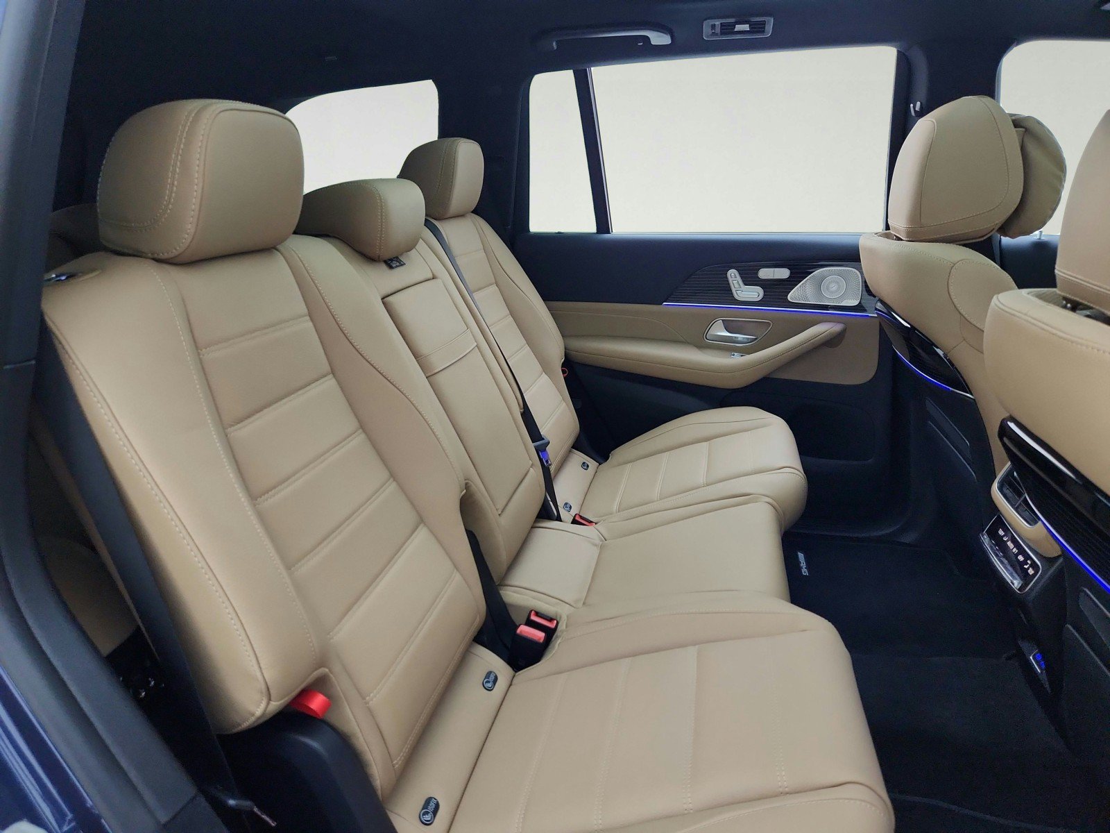 New 2026 Mercedes-Benz GLS 450 4MATIC image 29