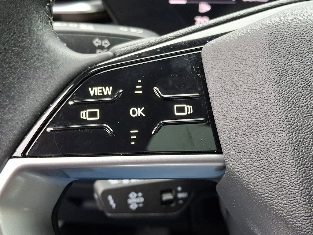 Used 2025 Audi Q5 Premium w/ Convenience Package image 22