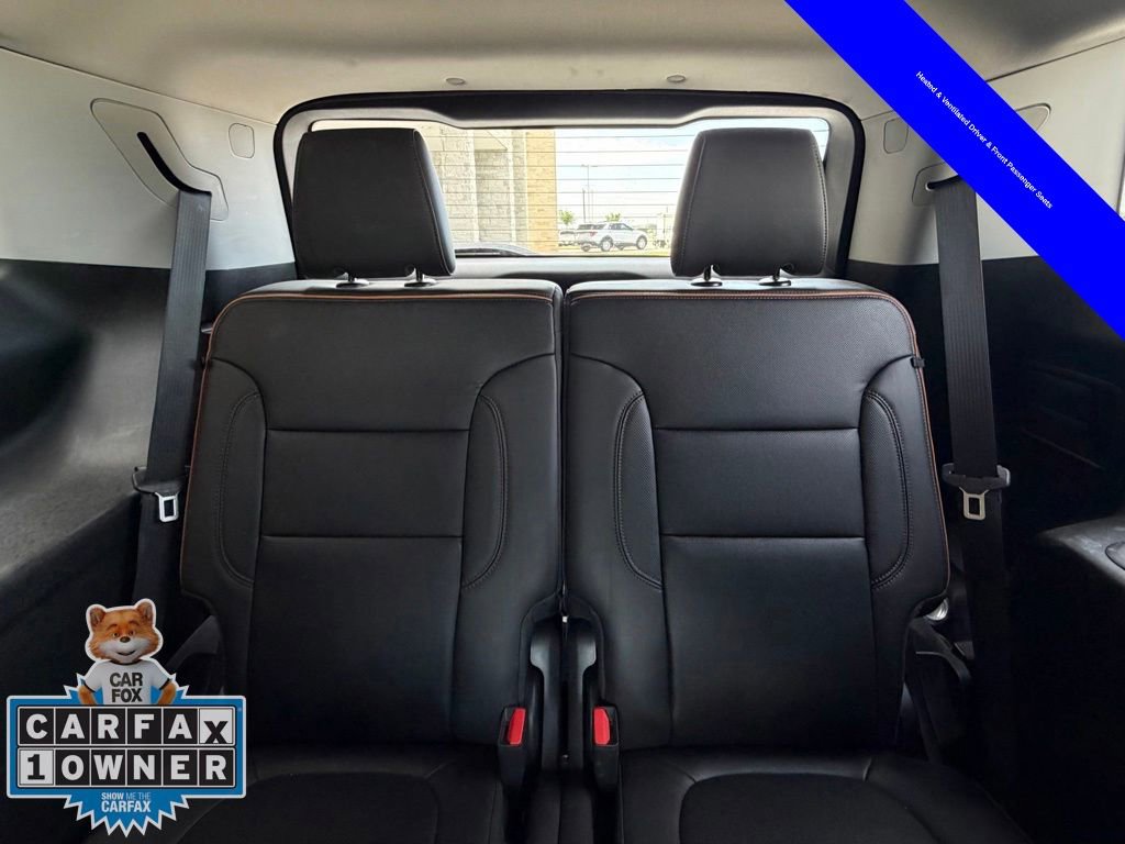 Used 2023 GMC Acadia AT4 w/ Technology Package AWD/4WD image 25
