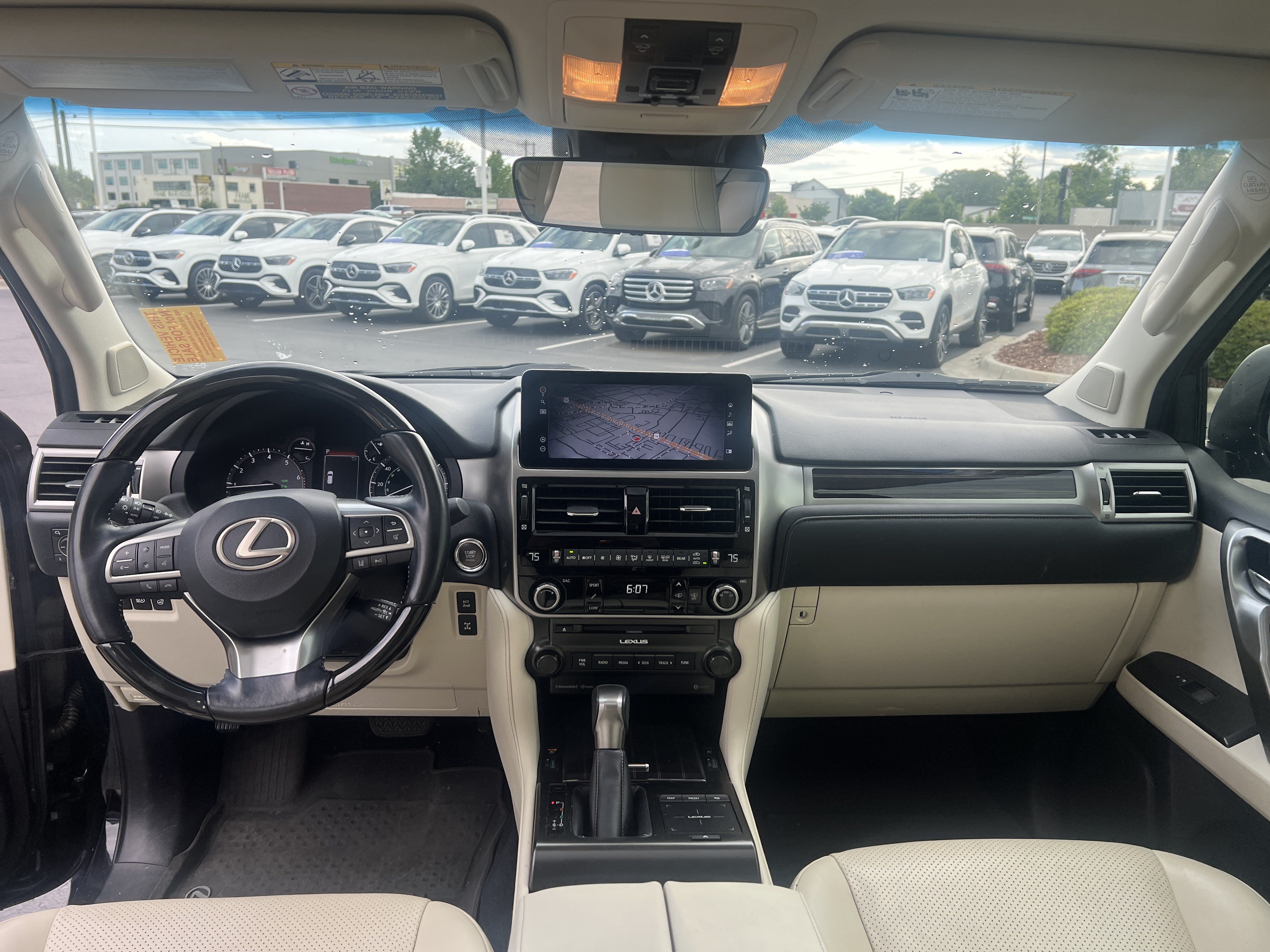 Used 2022 Lexus GX 460 Luxury w/ Accessory Package AWD/4WD image 29