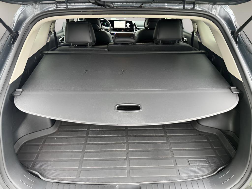 Used 2023 Kia Sportage EX image 12