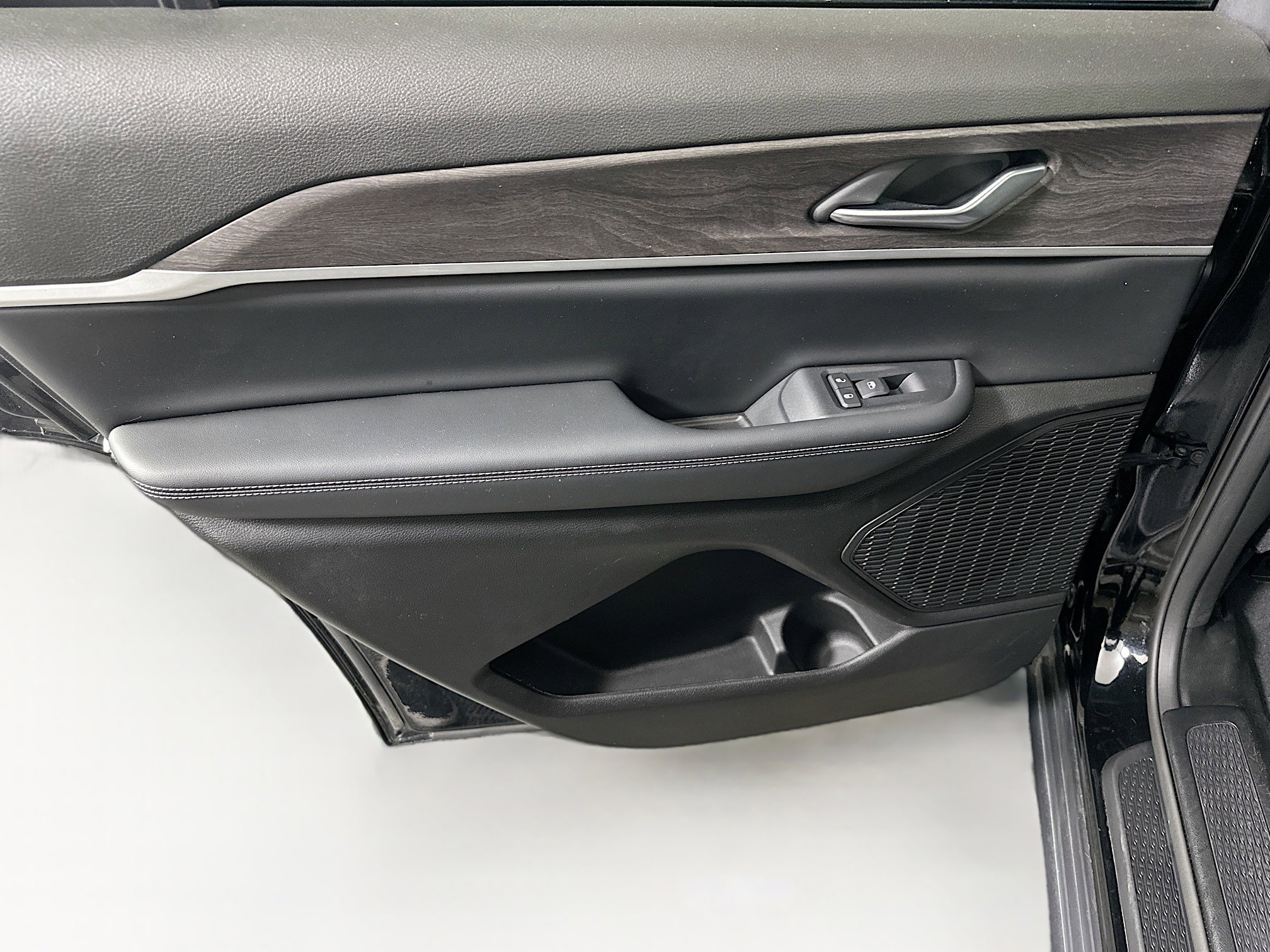 Used 2023 Jeep Grand Cherokee L Limited image 26