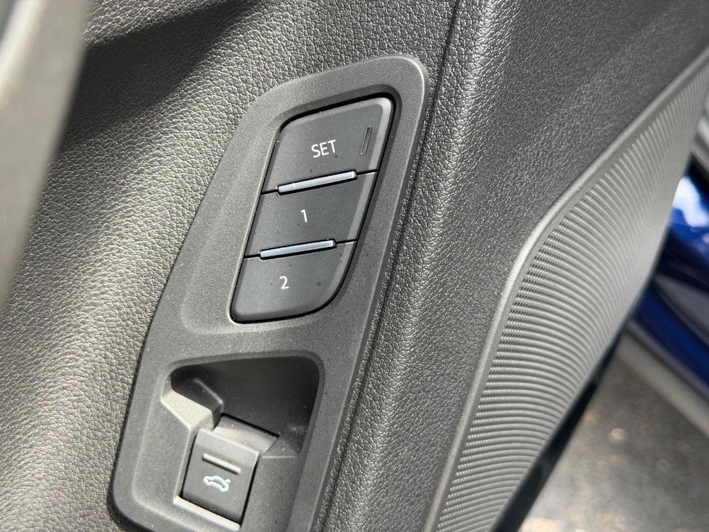 Used 2023 Audi Q3 2.0T Premium Plus w/ Premium Plus Package image 16