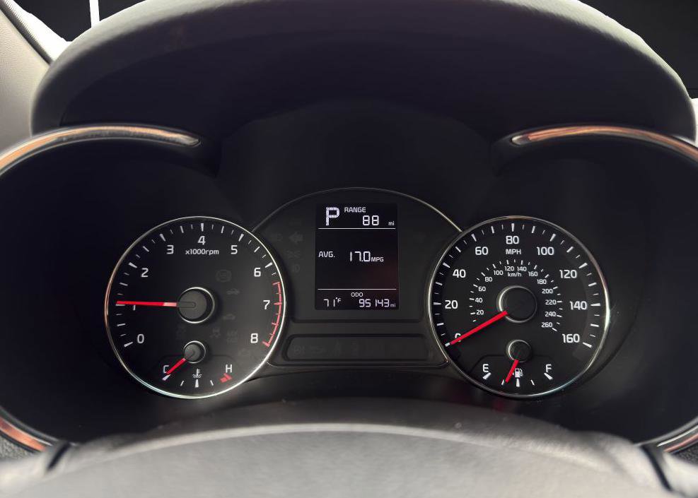 Used 2017 Kia Forte LX image 17