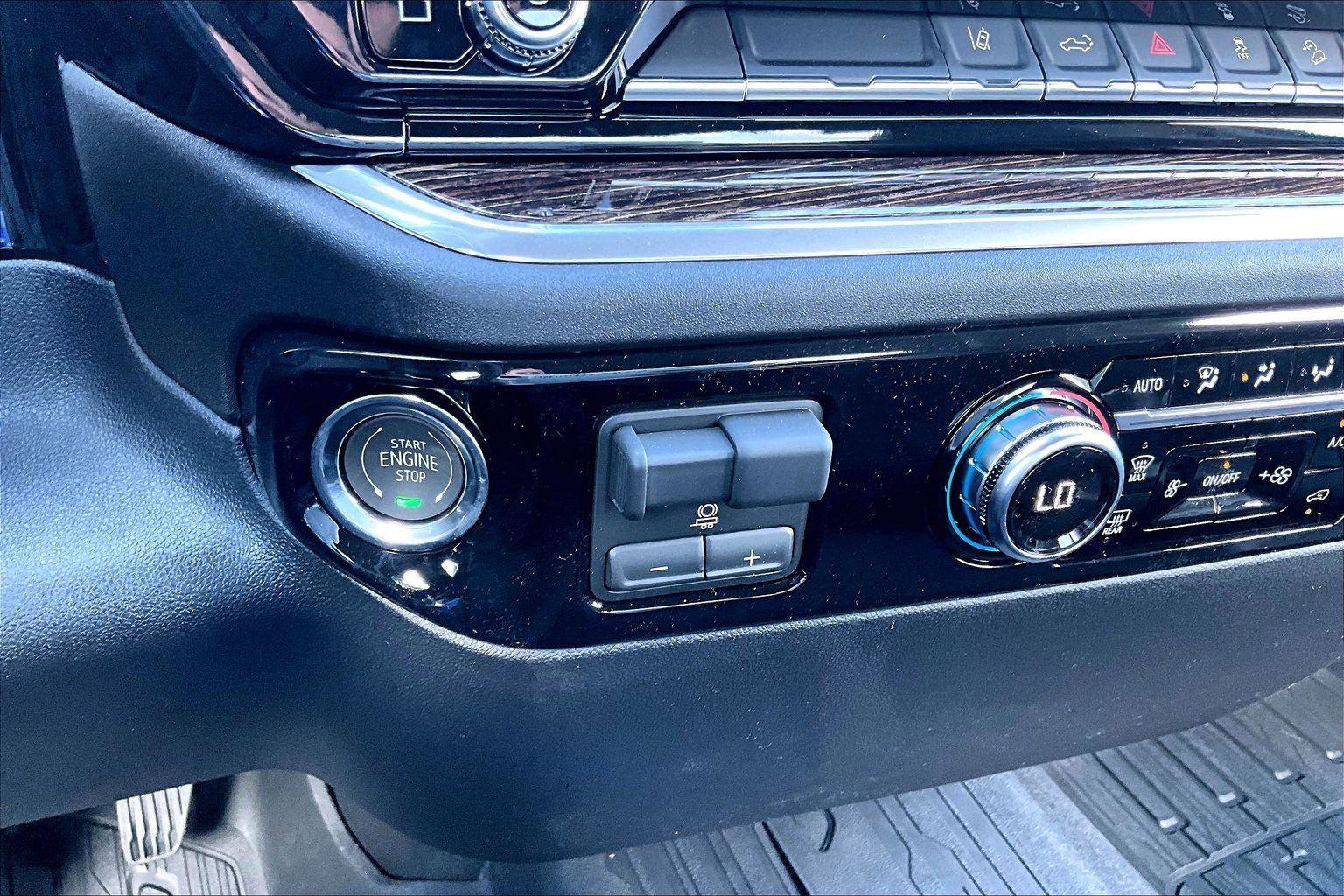New 2026 GMC Sierra 2500 SLE AWD/4WD image 17