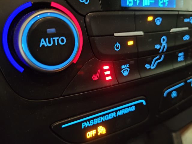 Used 2018 Ford Escape SEL image 5