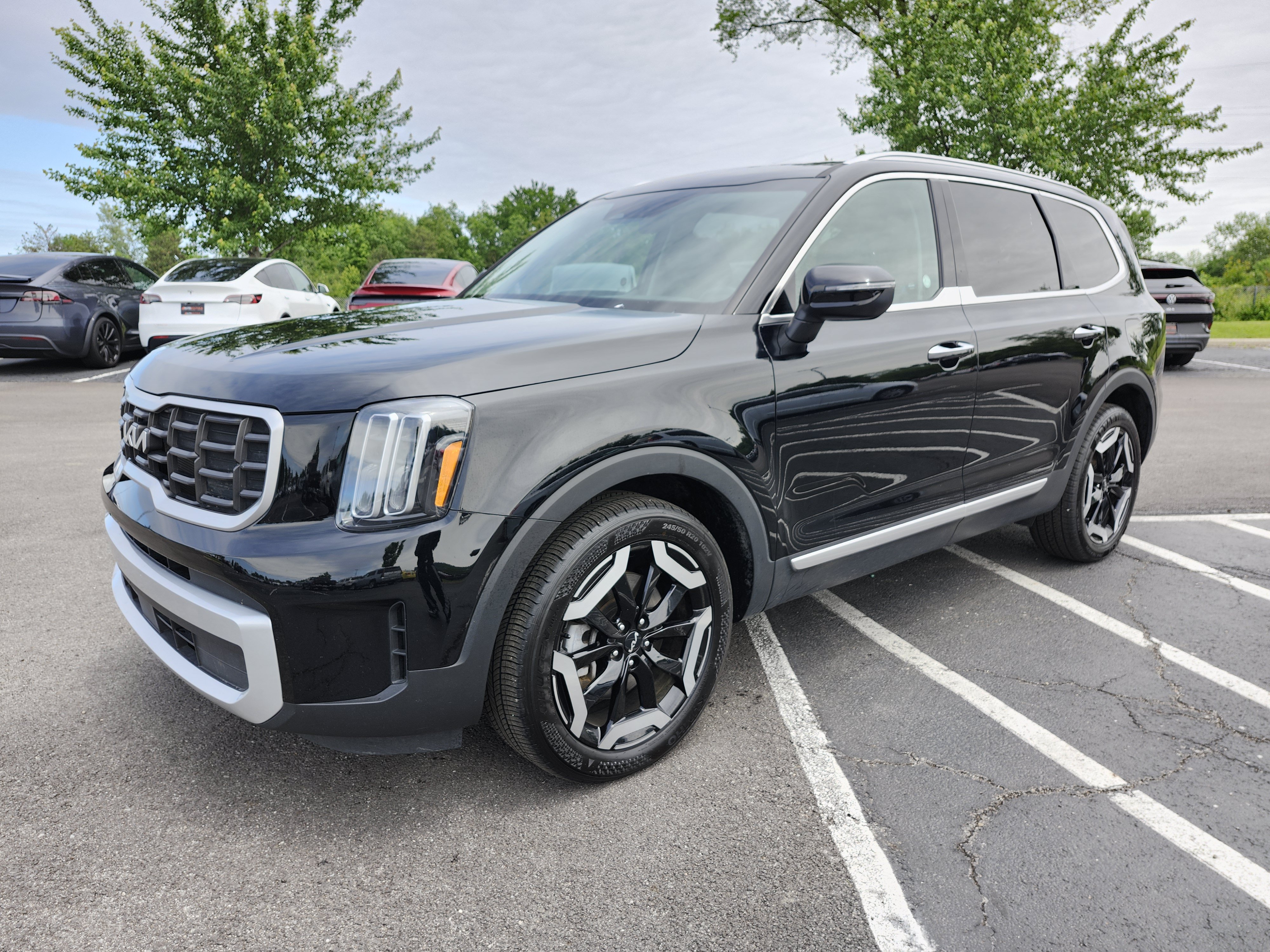 Used 2025 Kia Telluride S FWD image 15