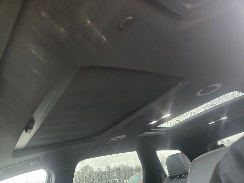 Used 2023 Buick Enclave Premium w/ Experience Buick Package image 11