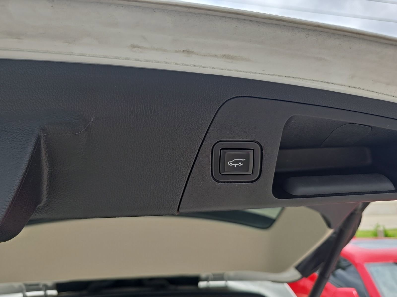 Used 2020 Buick Envision Essence image 9