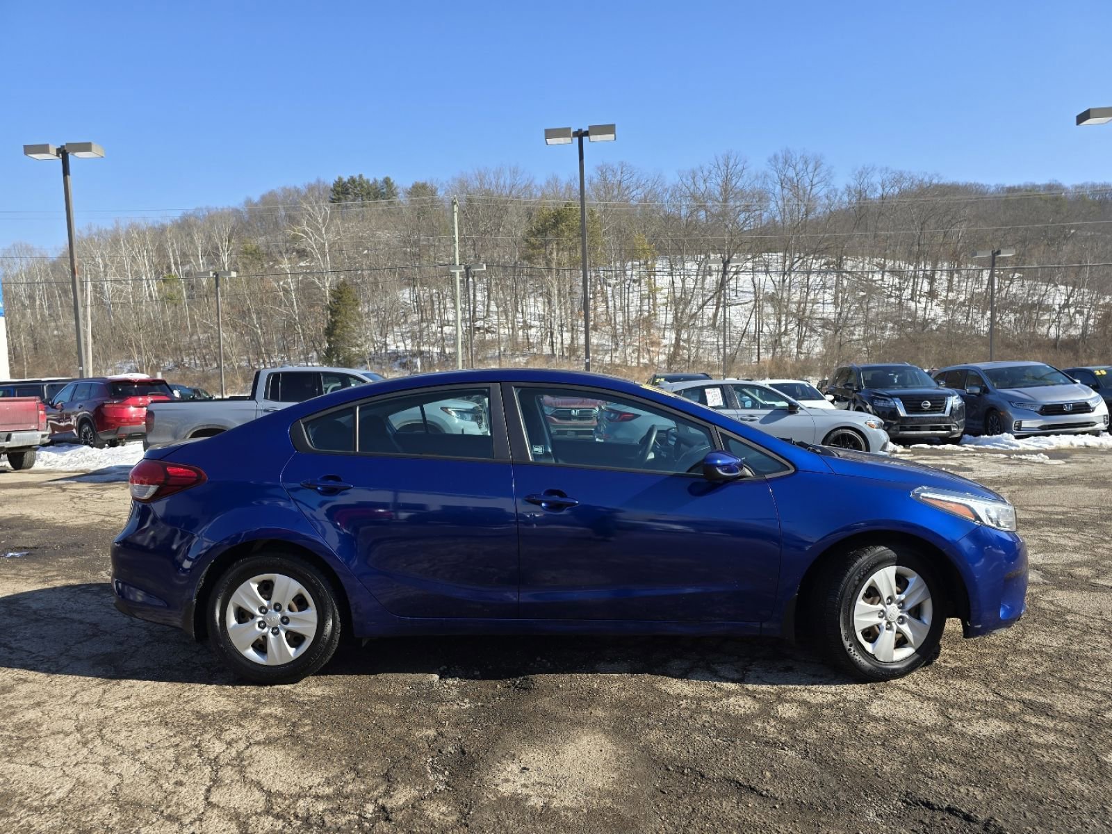 Used 2017 Kia Forte LX FWD image 9