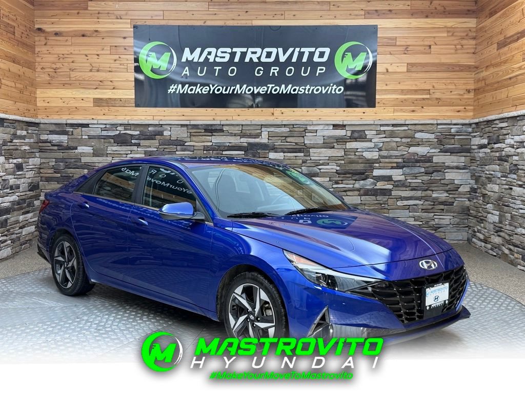 Used 2023 Hyundai Elantra Limited w/ Cargo Package FWD image 1