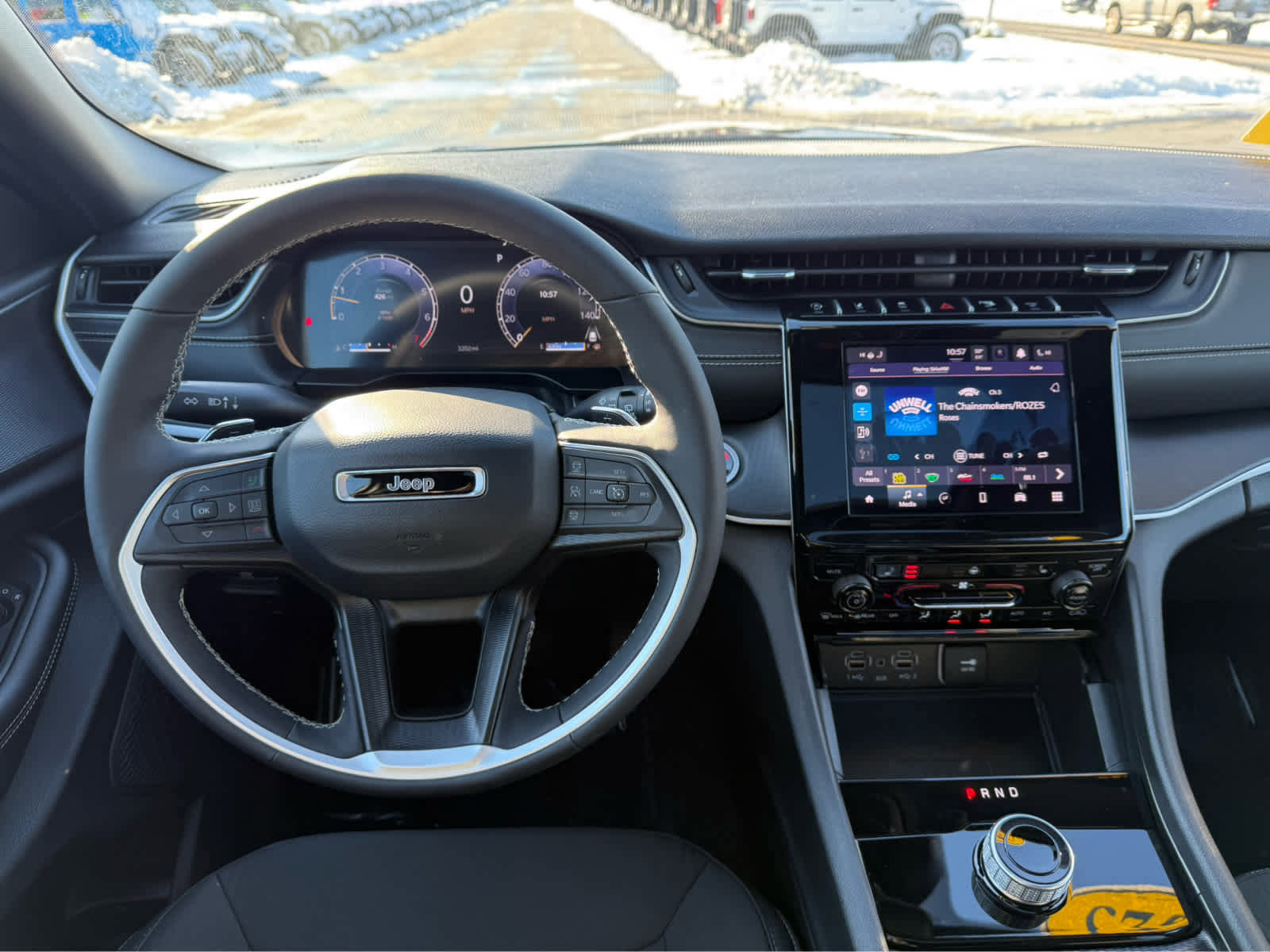 Used 2025 Jeep Grand Cherokee L Laredo w/ Luxury Tech Group I image 15