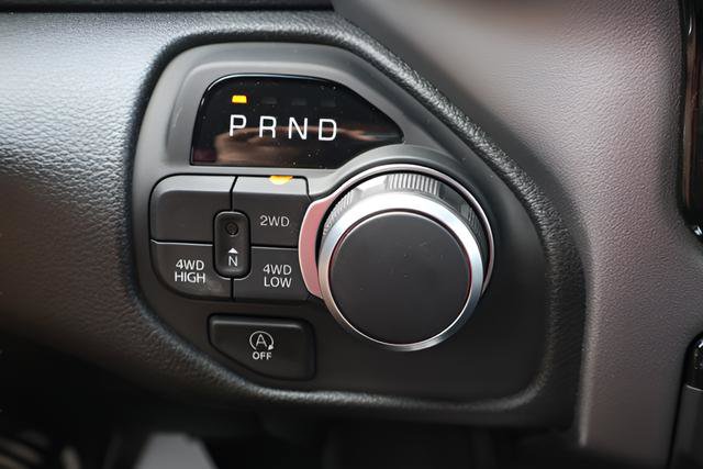New 2026 RAM 1500 Express AWD/4WD image 21