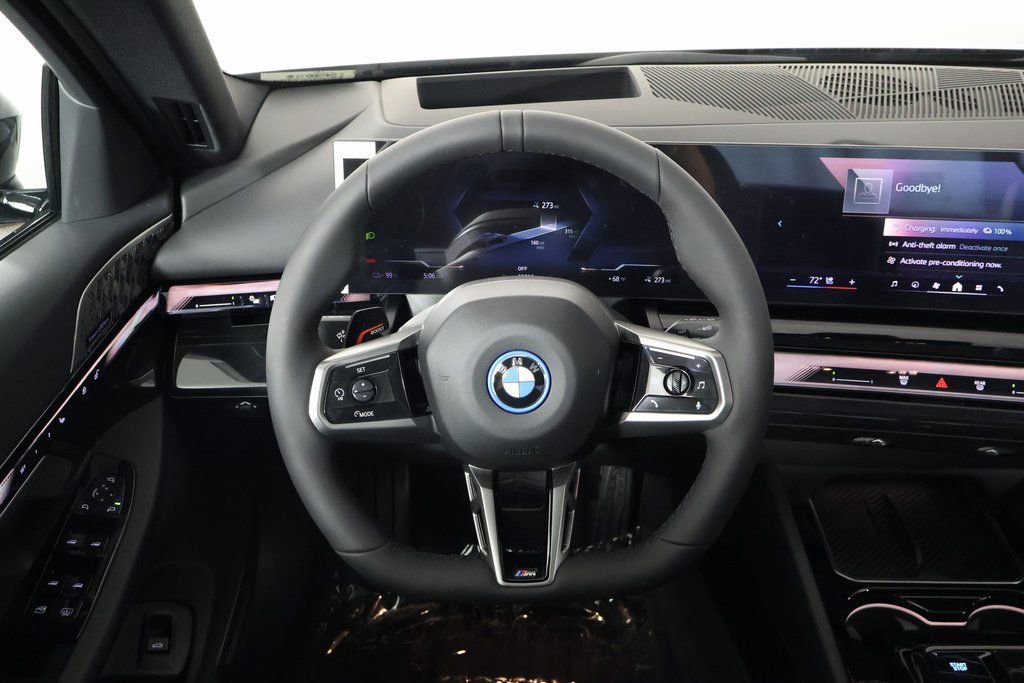 New 2026 BMW i5 eDrive40 w/ Executive Package image 3