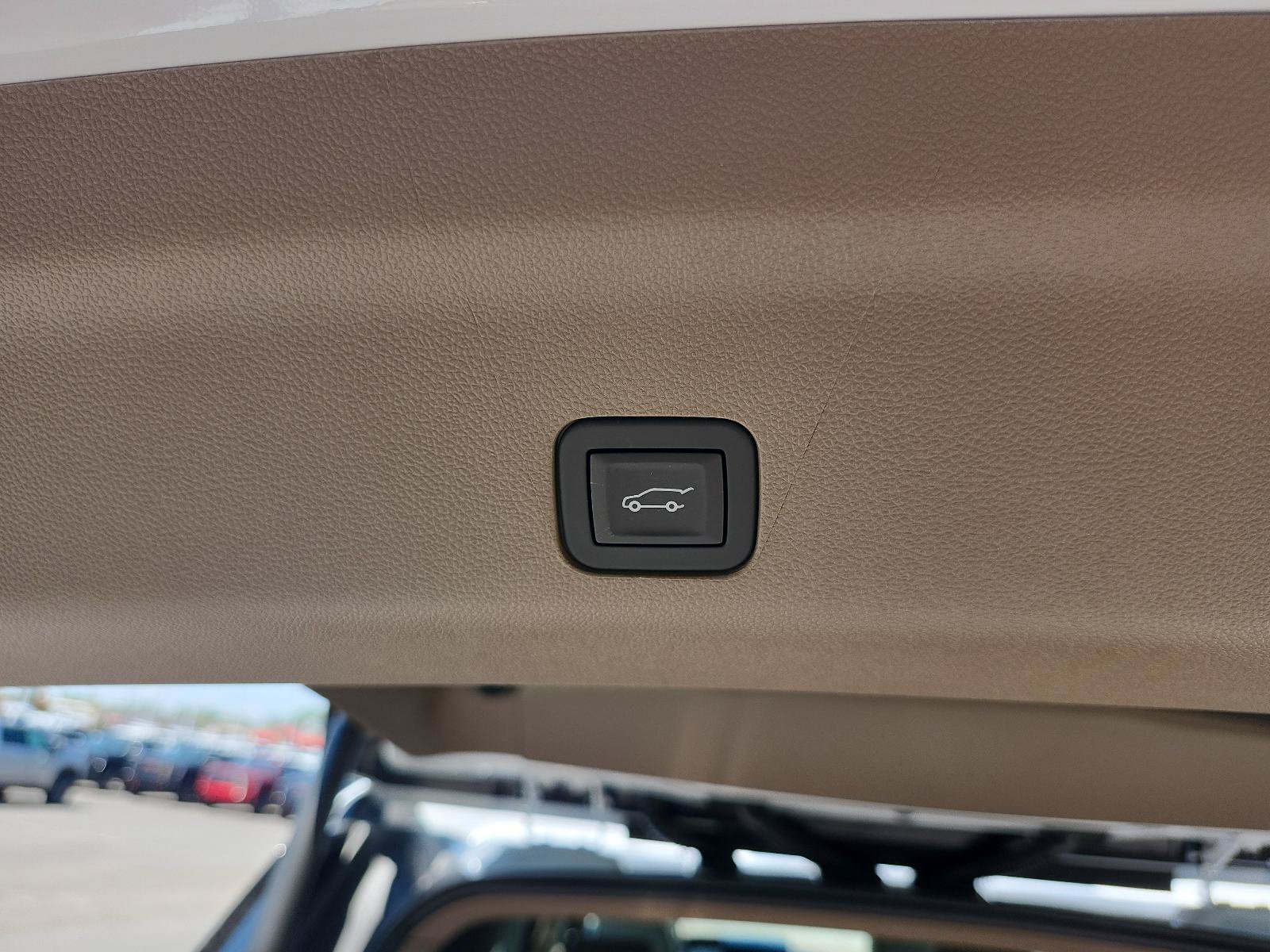 New 2026 GMC Yukon XL Denali w/ Sun & Power Step Package AWD/4WD image 9