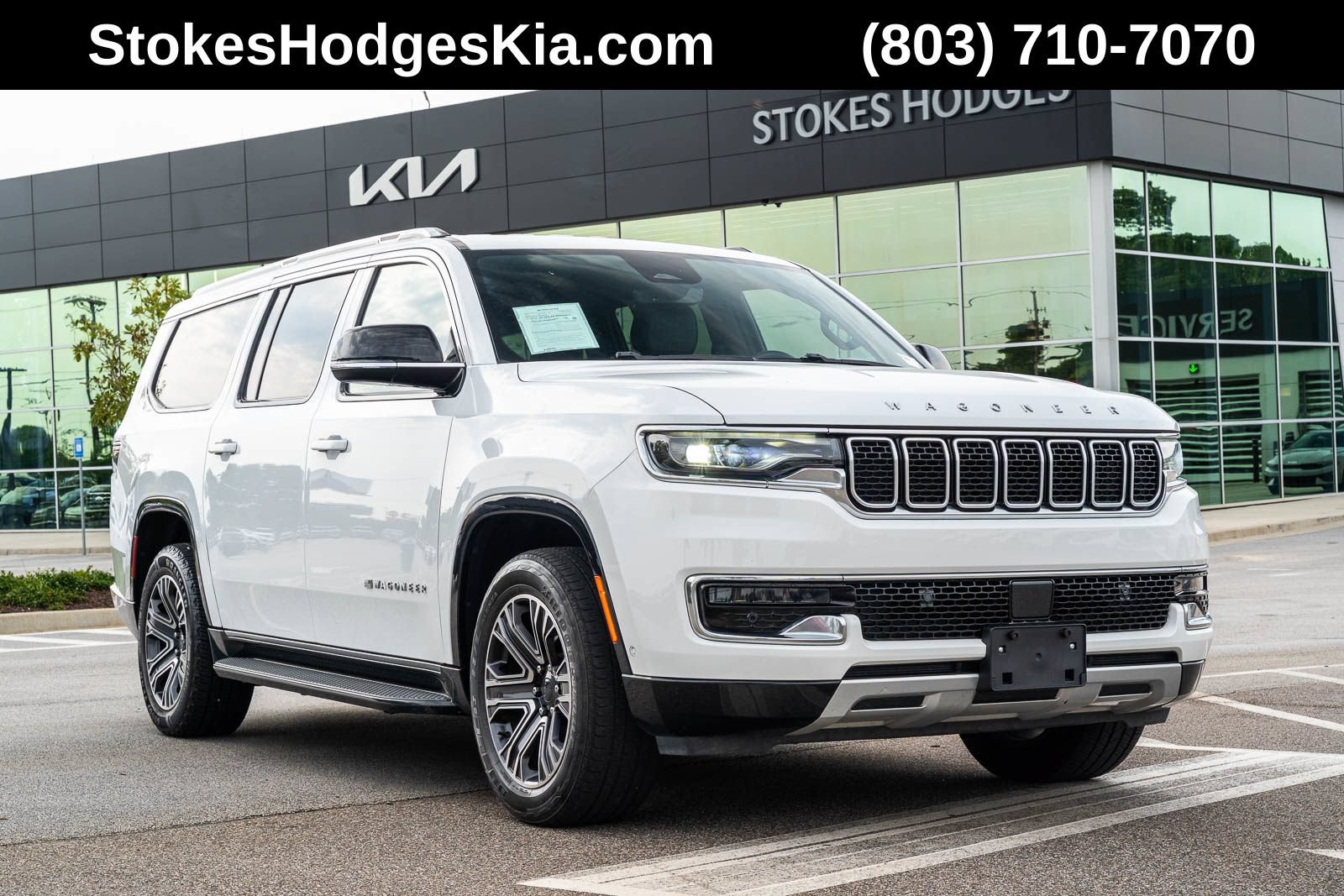 Used 2024 Jeep Wagoneer L Series II w/ Flexible Seating Group RWD video 1
