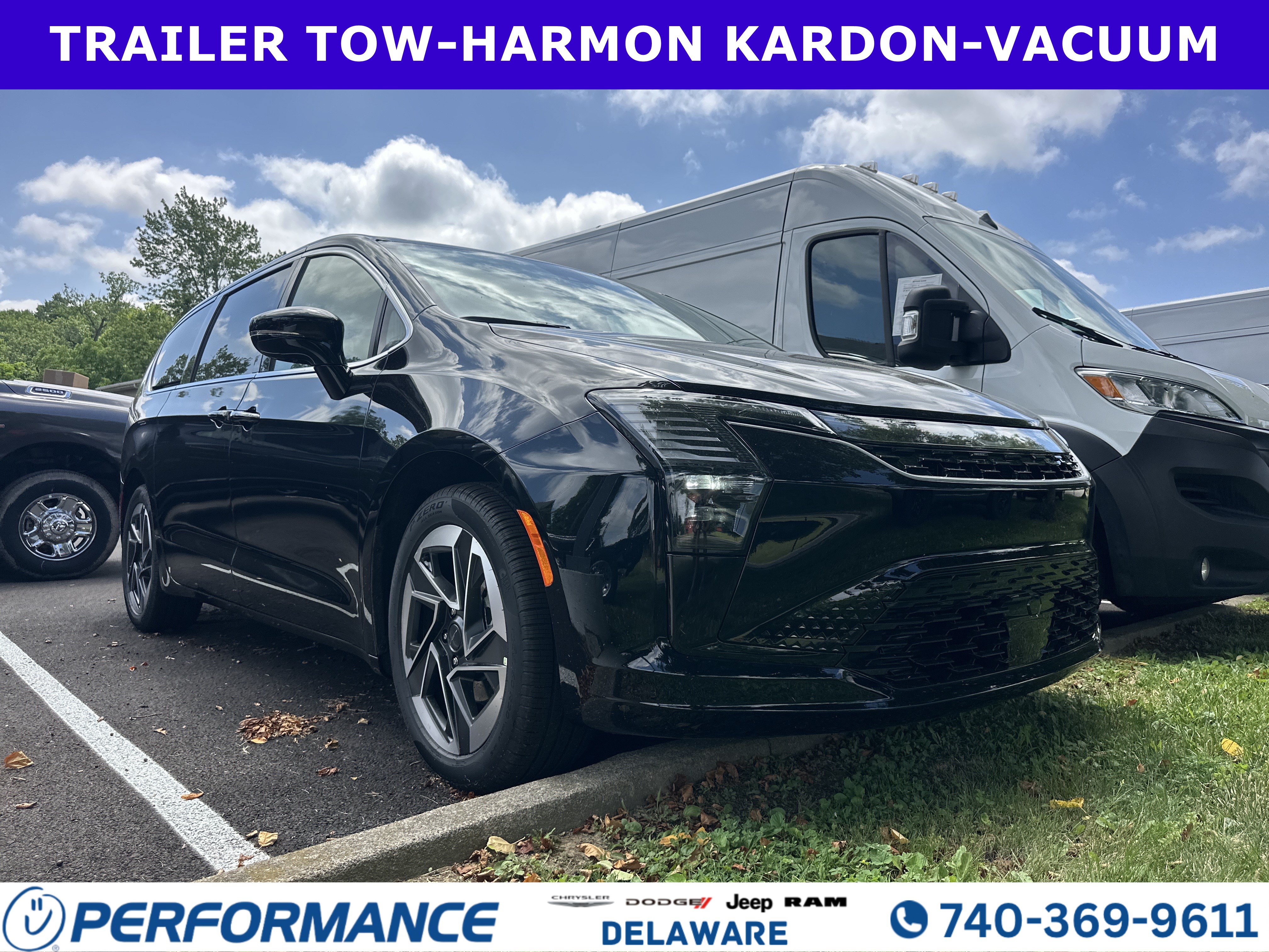 New 2027 Chrysler Pacifica Limited w/ Family Tech Group FWD video 1