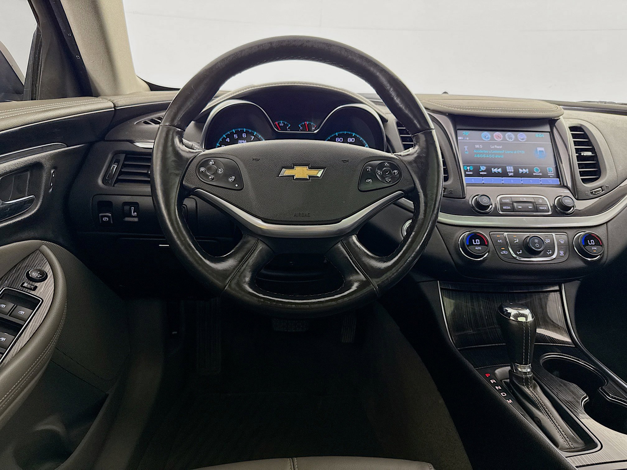 Used 2018 Chevrolet Impala LT w/ Sunroof and Spoiler Package image 16