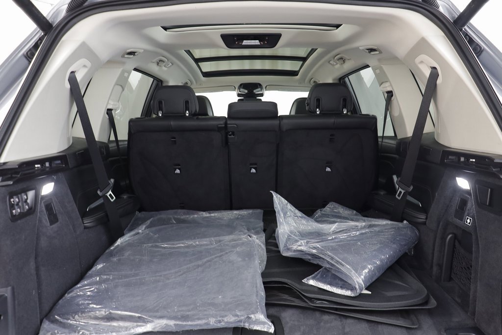 Certified 2025 BMW X7 xDrive40i w/ Premium Package image 18