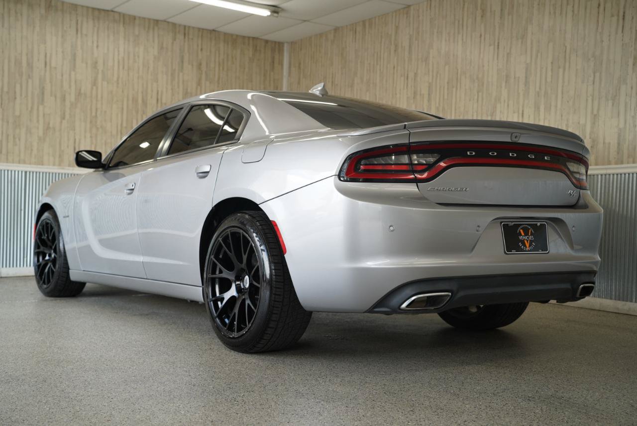 Used 2018 Dodge Charger R/T RWD image 7