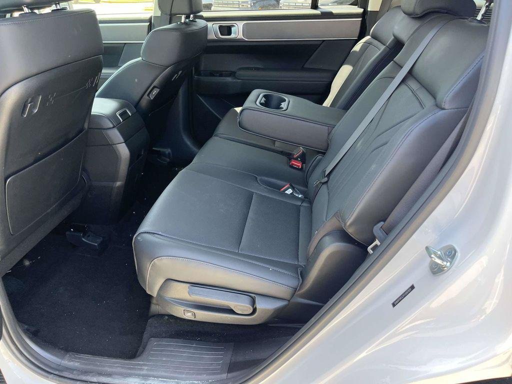New 2026 Hyundai Santa Fe SEL FWD image 32