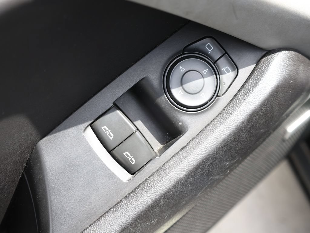 Used 2019 Chevrolet Camaro LT w/ Technology Package RWD image 11