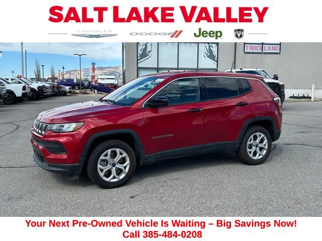 Used 2025 Jeep Compass Sport image 1