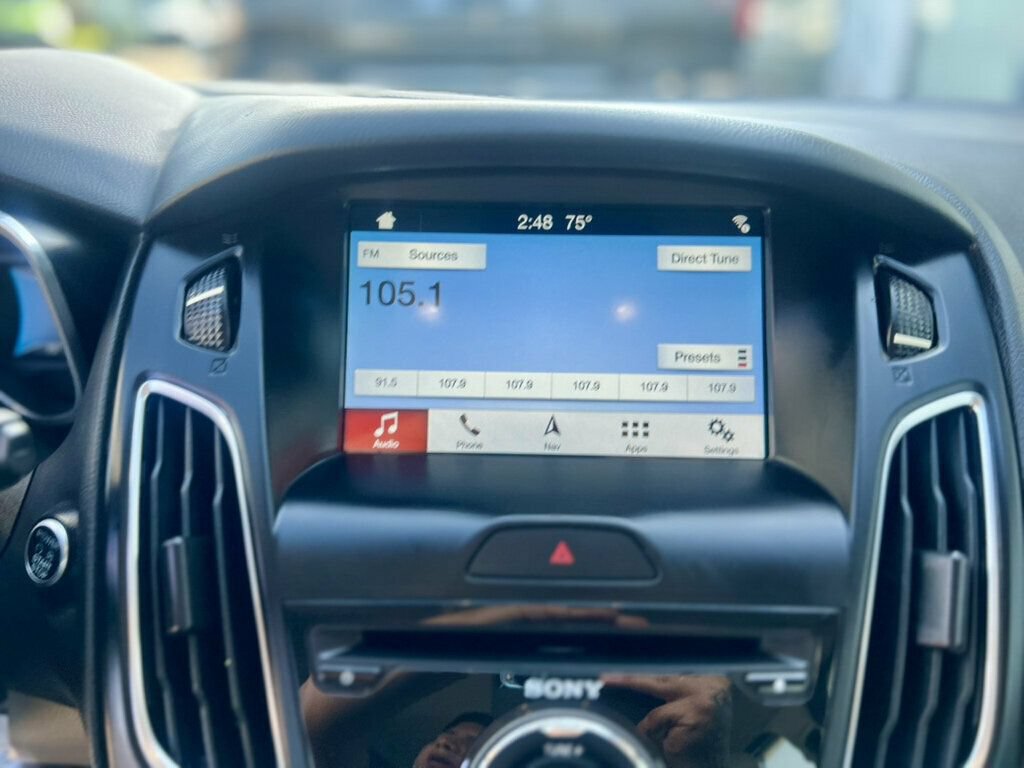Used 2018 Ford Focus Electric Hatchback FWD image 18