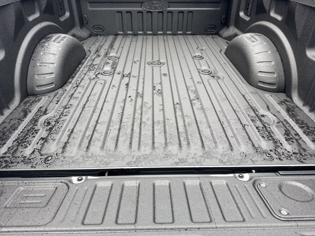 New 2026 Ford F350 Lariat w/ Black Appearance Package image 18