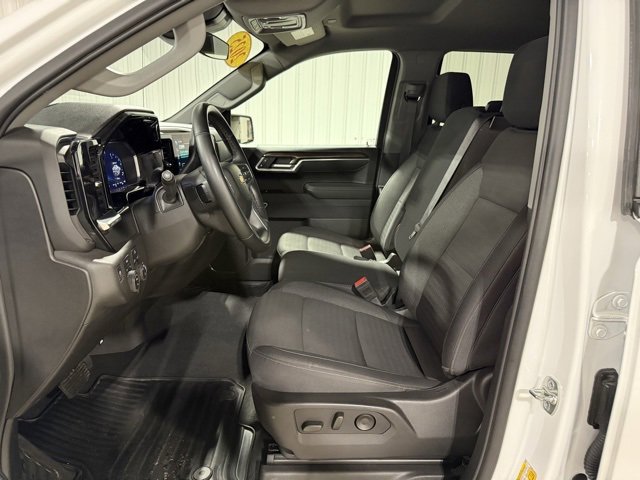 Used 2025 Chevrolet Silverado 1500 LT image 10