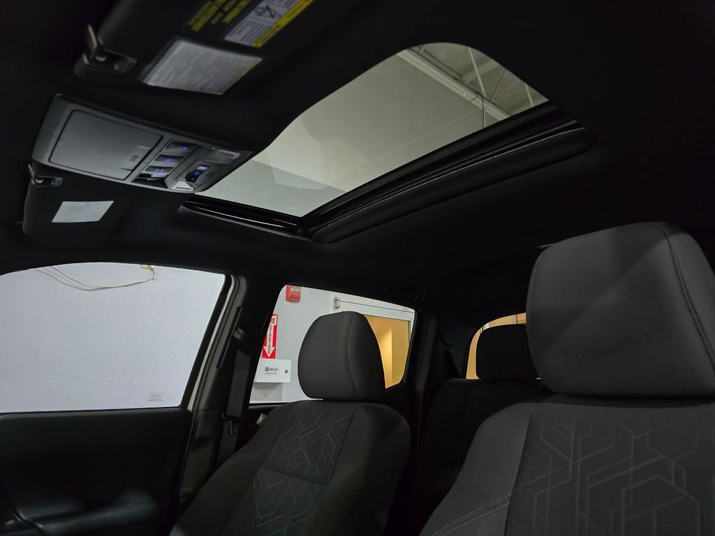 Used 2016 Toyota Tacoma TRD Off-Road image 24