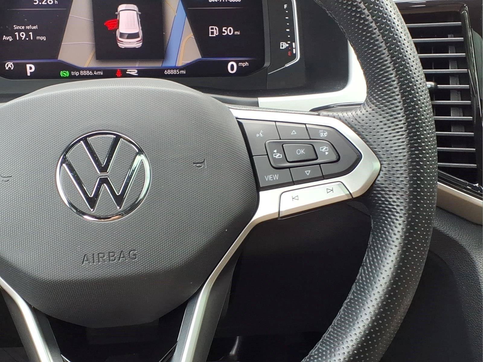 Used 2022 Volkswagen Atlas Cross Sport SEL R-Line AWD/4WD image 11