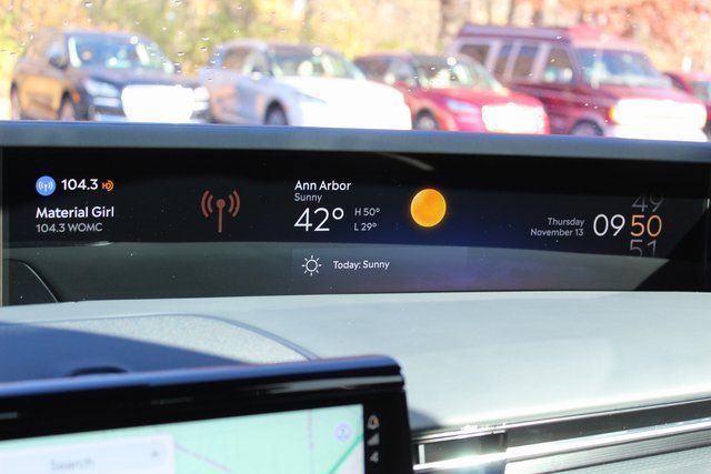 Certified 2024 Lincoln Nautilus Reserve w/ Equipment Group 202A image 35