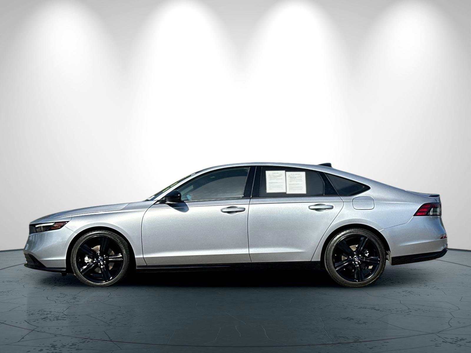 Used 2023 Honda Accord Sport image 7