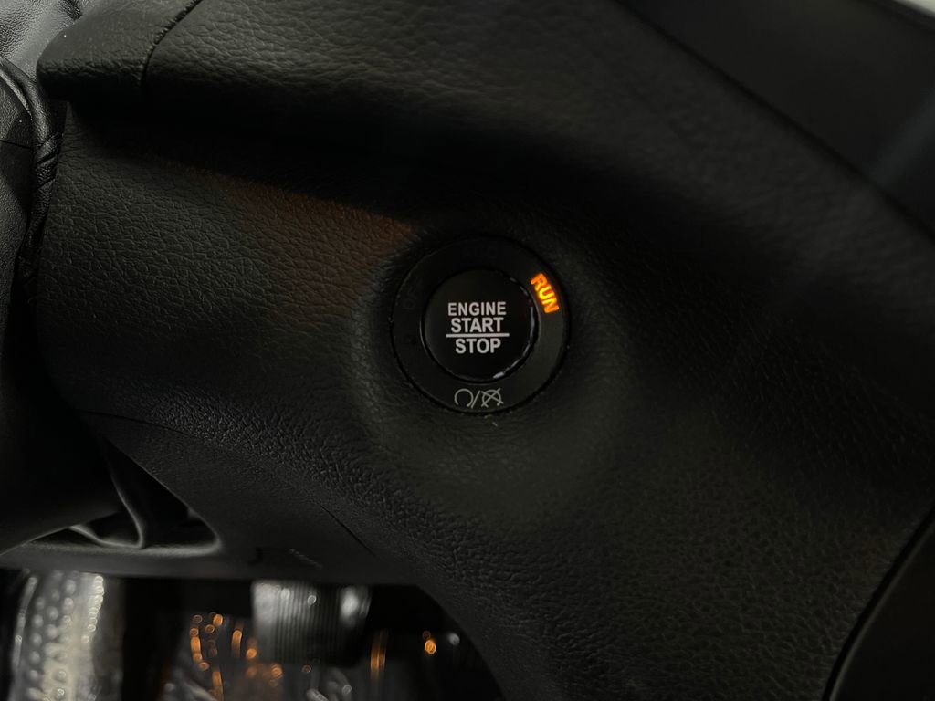 Used 2019 Jeep Cherokee Limited image 20