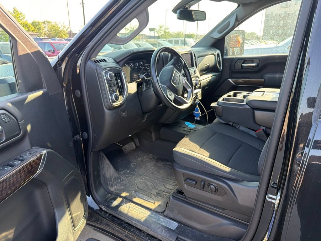 Used 2022 GMC Sierra 2500 SLE w/ SLE Value Package; AWD/4WD image 3