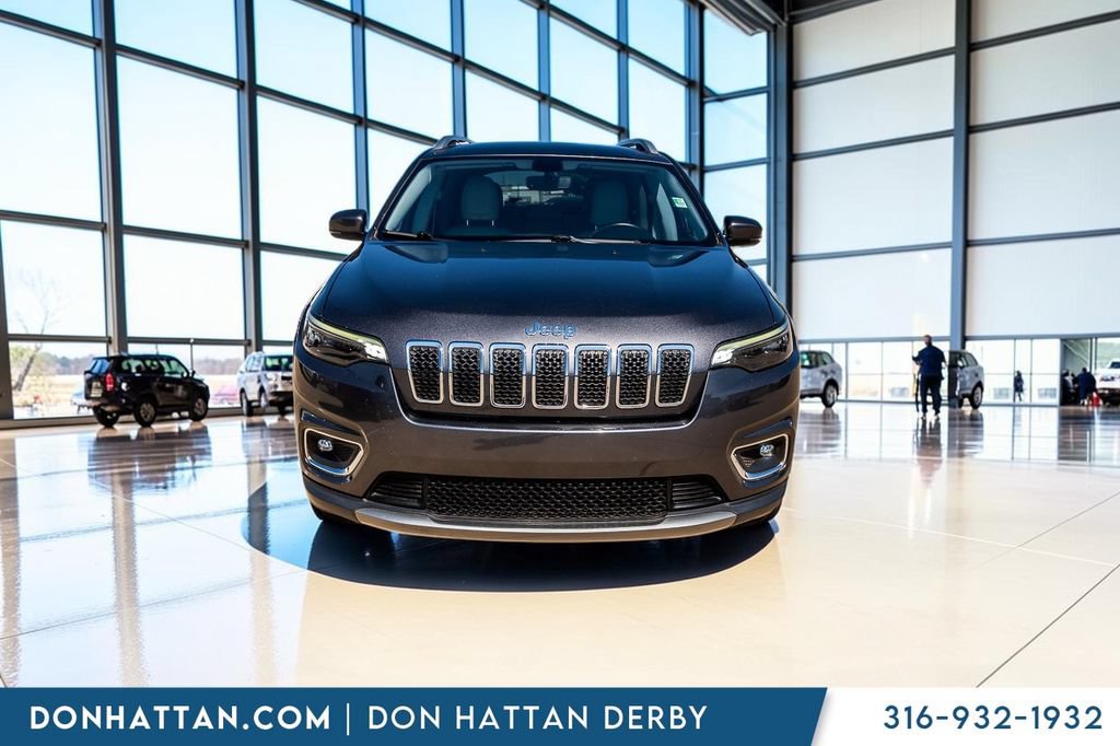Used 2019 Jeep Cherokee Limited w/ Luxury Group FWD image 24