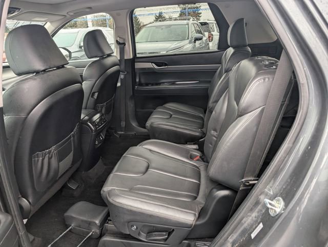 Used 2022 Hyundai Palisade SEL w/ Premium Package image 9