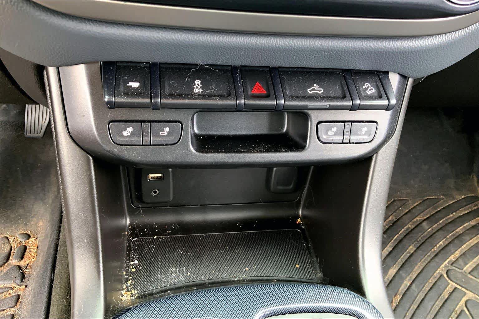 Used 2016 Chevrolet Colorado Z71 AWD/4WD image 35