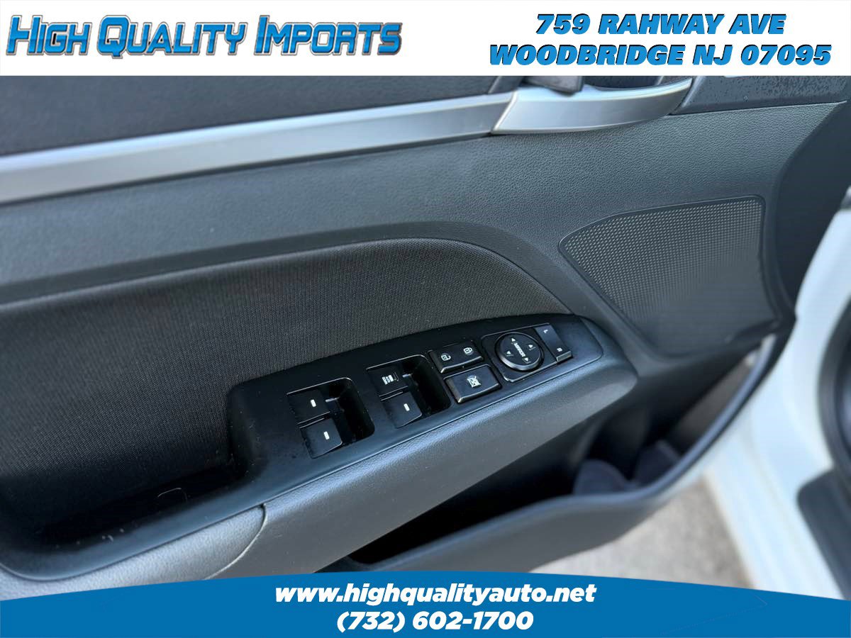 Used 2020 Hyundai Elantra SEL w/ Cargo Package (C1) image 42