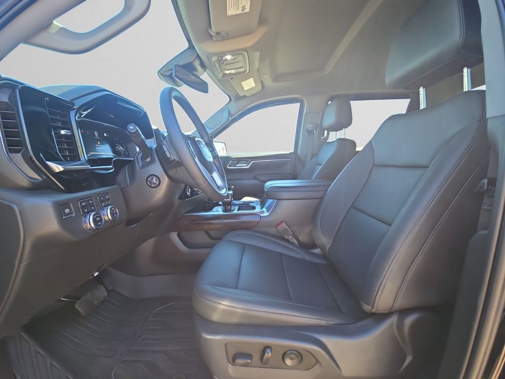 Used 2023 GMC Sierra 1500 SLT w/ SLT Premium Package image 11