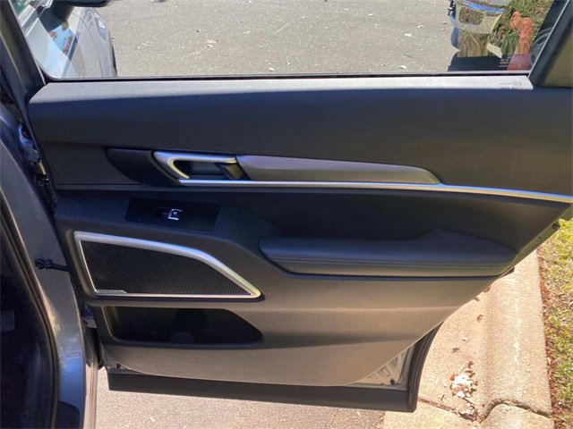 Used 2022 Kia Telluride S image 35