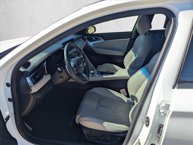 Used 2022 Genesis G70 3.3T w/ Sport Prestige Package image 10