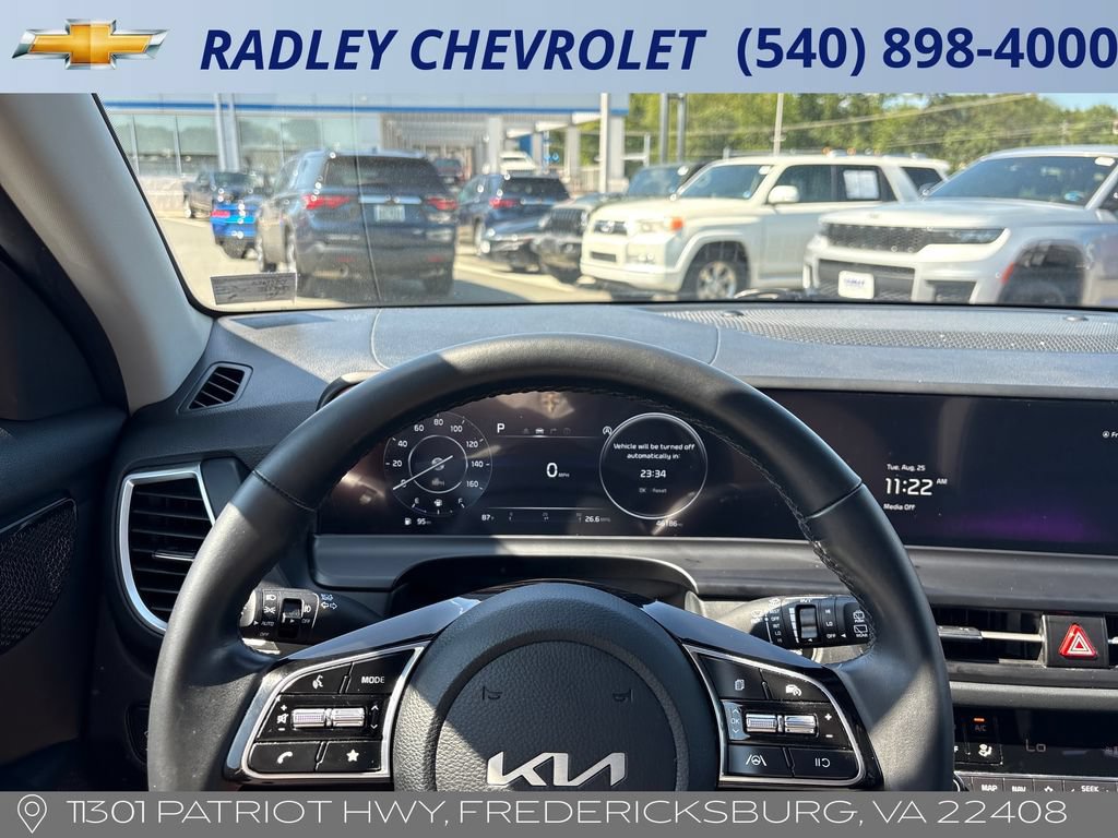 Used 2025 Kia Seltos EX w/ EX Sunroof Package AWD/4WD image 6