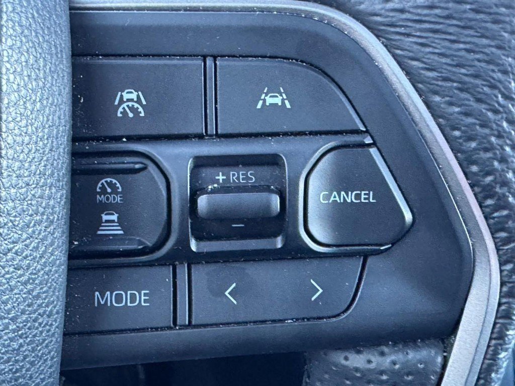 Certified 2024 Toyota Tacoma TRD Sport w/ TRD Sport Premium Package AWD/4WD image 18